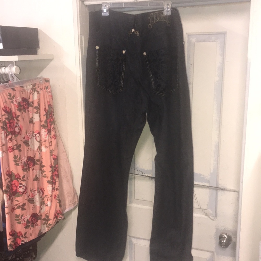 Coogi - Picture 2 of 10
